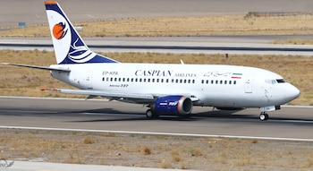 Un Boeing 737-500 de Caspian Airlines, el mismo modelo del avión que fue incautado en Estambul por una deuda impaga de 3 millones de euros (Wikipedia)