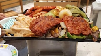 El buffet es de lunes