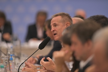 Jorge Sola, dirigente de la