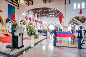 Con un sentido homenaje fúnebre