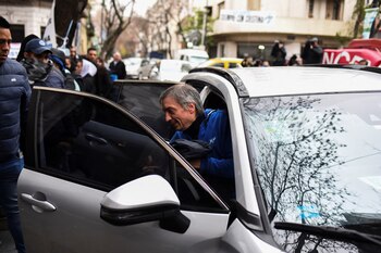 Prisión domiciliaria y marcha: CFK enfrenta su momento más incierto, sin reaseguro de poder y con liderazgo en crisis - Image 3