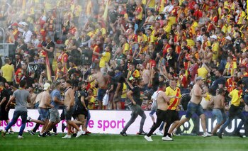 Los ultras del elenco local