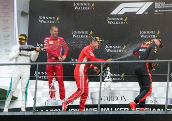 David Sánchez en el medio