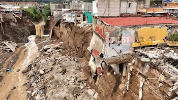 El Gobierno de Guatemala presenta un plan de emergencia por el riesgo de colapso en Villa Hermosa, San Miguel Petapa
