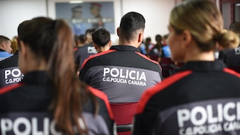 Una agente de la Policía