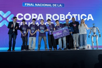 El equipo "Sanjobits101" de Santa Fe se consagró campeón nacional de la Copa Robótica Educabot 2026 y clasificó al mundial de robótica educativa que reúne a jóvenes de más de 190 países