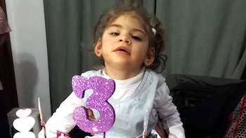 Catalina lucha contra microcefalia severa,