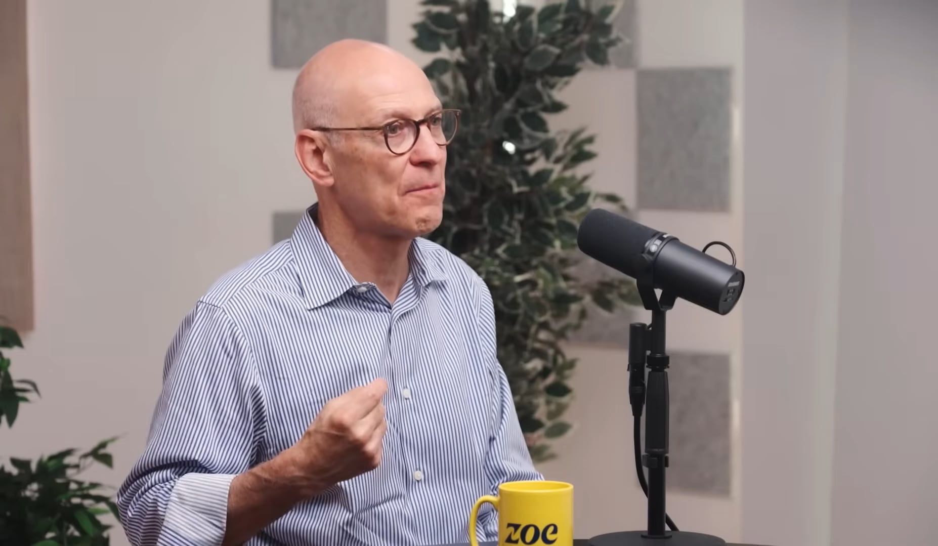 La primera regla de Ezekiel Emanuel planteó evitar riesgos innecesarios como fumar, descuidar la vacunación y practicar deportes de alto riesgo (Captura de video: YouTube/@joinZOE)