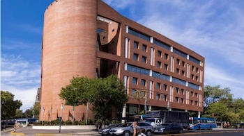 La Municipalidad de San Isidro pidió la indagatoria de Gustavo Posse en la causa que investiga presuntas irregularidades en la ejecución de un plan de 250 viviendas sociales en el barrio Martín y Omar