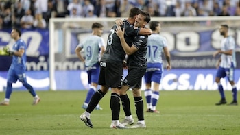 (Crónica) El Castellón da el golpe en La Rosaleda por el ascenso directo