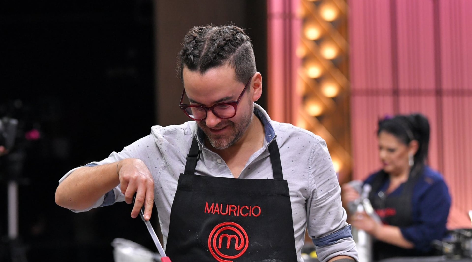 El presentador de televisión se quedó a un paso de la semifinal. (Twitter/@MasterChefMx)