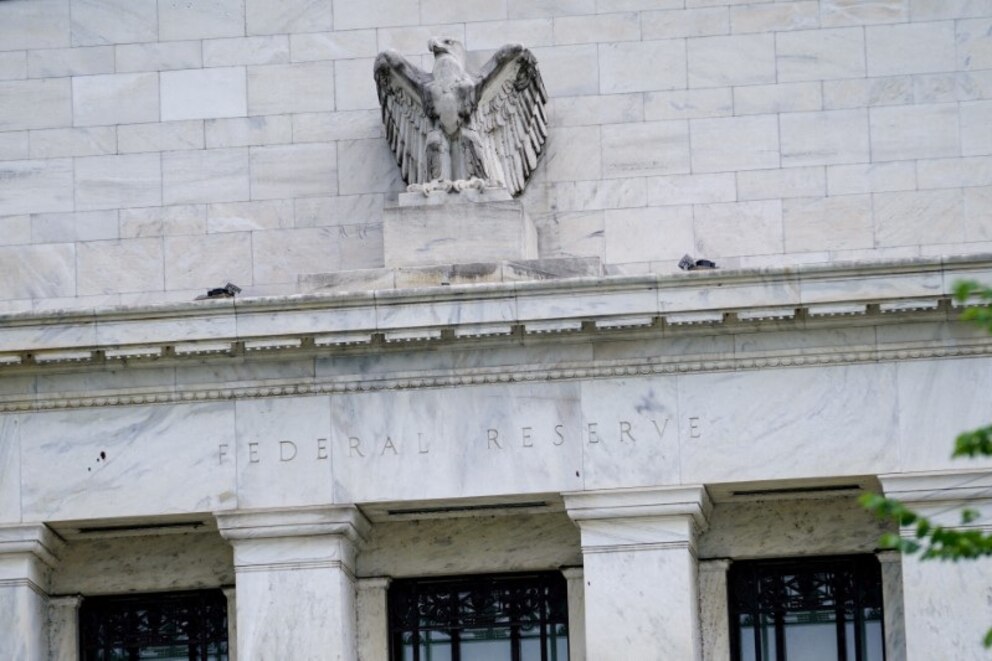 US Federal Reserve Pauses Interest Rate Reduction Federal Reserve Building