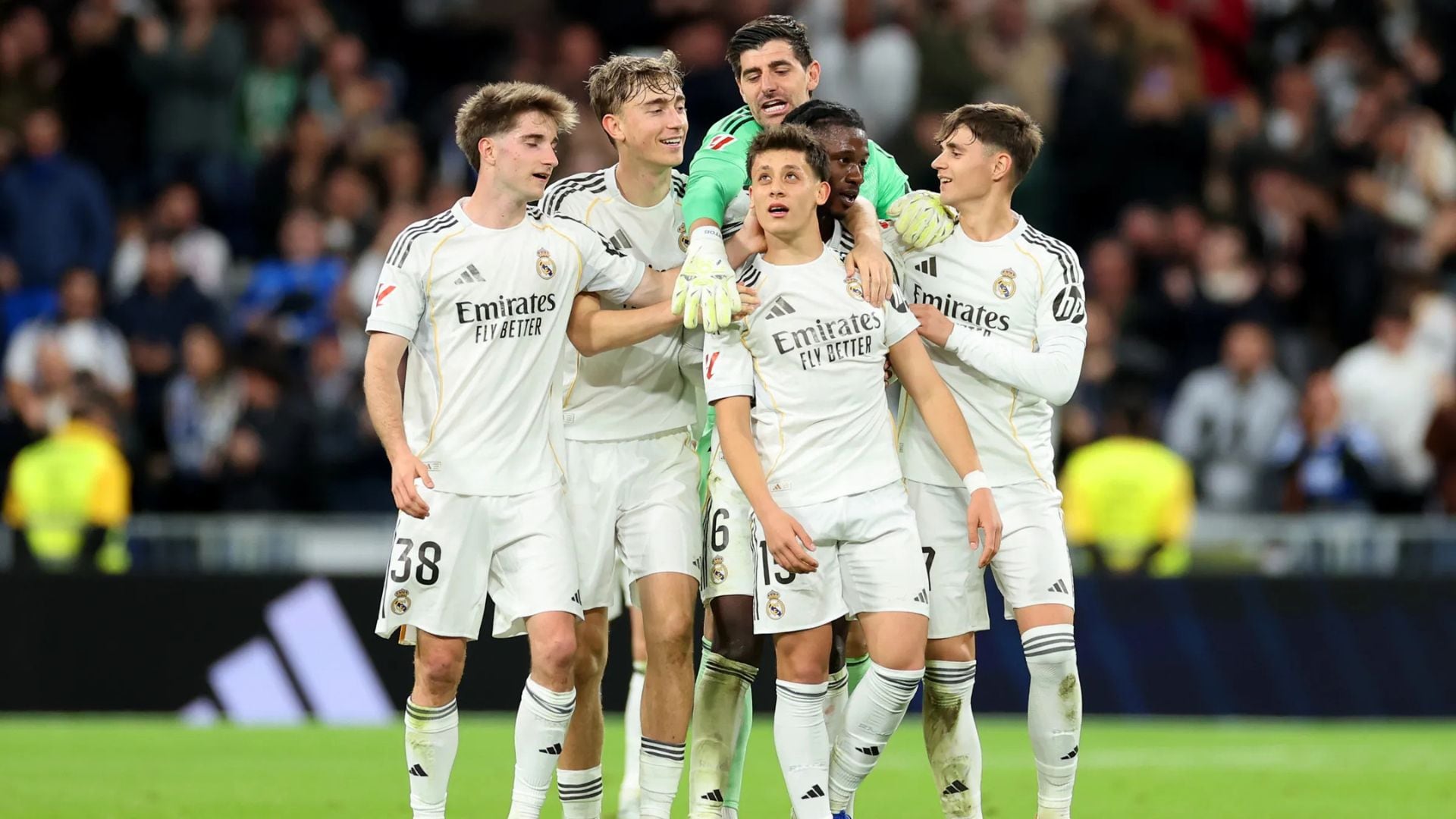 Real Madrid llega en una muy buena dinámica al derbi de la capital. - Crédito: AFP