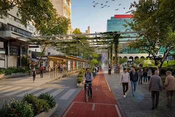 18 de julio: Plaza Fabini, vista desde Río Negro hacia Julio Herrera y Obes (Intendencia de Montevideo)