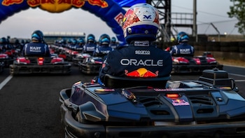 “Max vs 100″: el alocado desafío que afrontará Verstappen en una carrera de Karting
