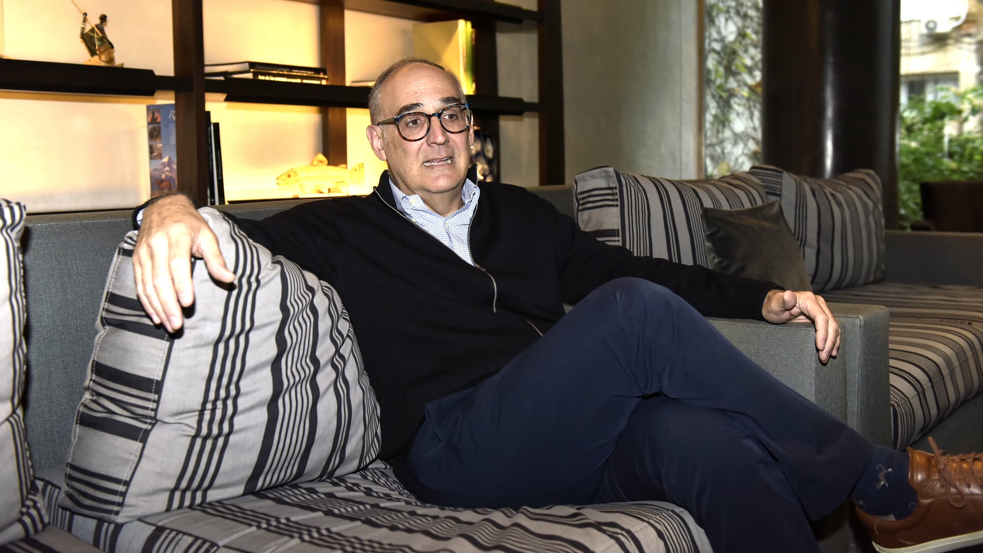 En entrevista con Infobae, el director del IRI para la región, Antonio Garrastazu, evaluó el escenario geopolítico, se refirió a situación en Venezuela y advirtió sobre el deterioro de los sistemas políticos (Crédito: Gustavo Gavotti)