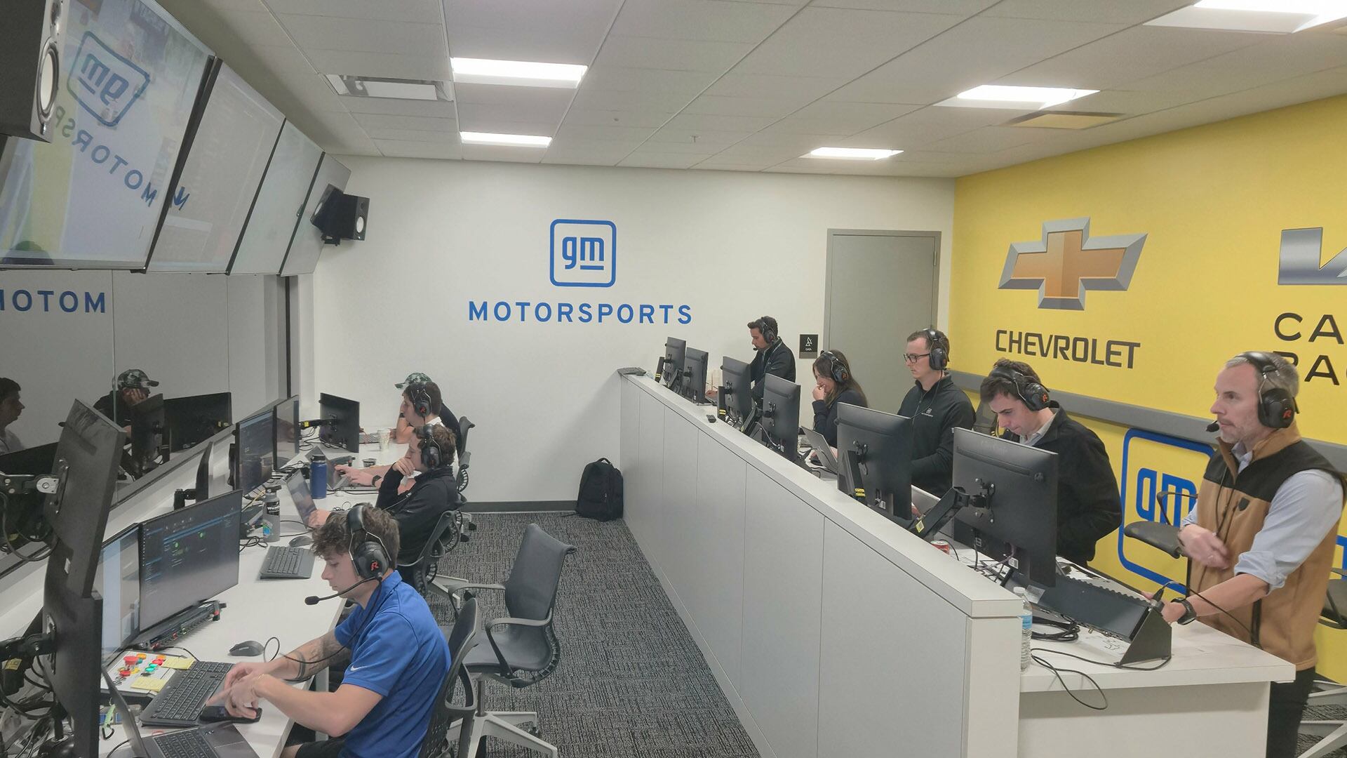Así se ve una de las salas de operaciones del nuevo equipo de F1 (@Cadillac_F1)