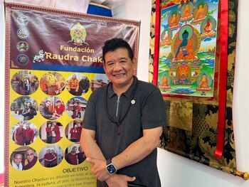 Jigme Tsering dirige la oficina