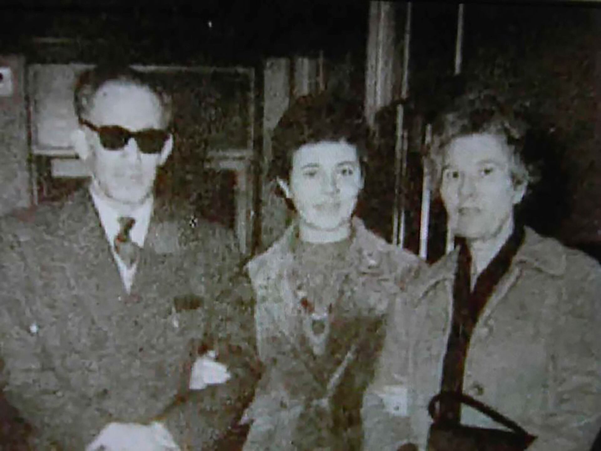 Lothar Hermann, junto a su esposa, y en el medio su hija Sylvia