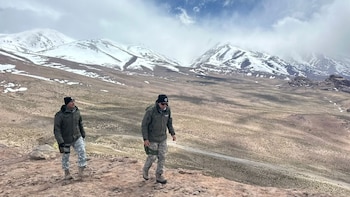 Descubrieron piezas arqueológicas durante una patrulla en alta montaña