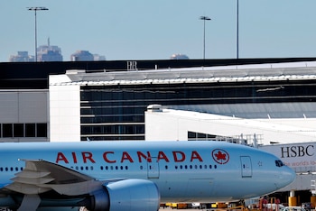 Air Canada retomó sus operaciones