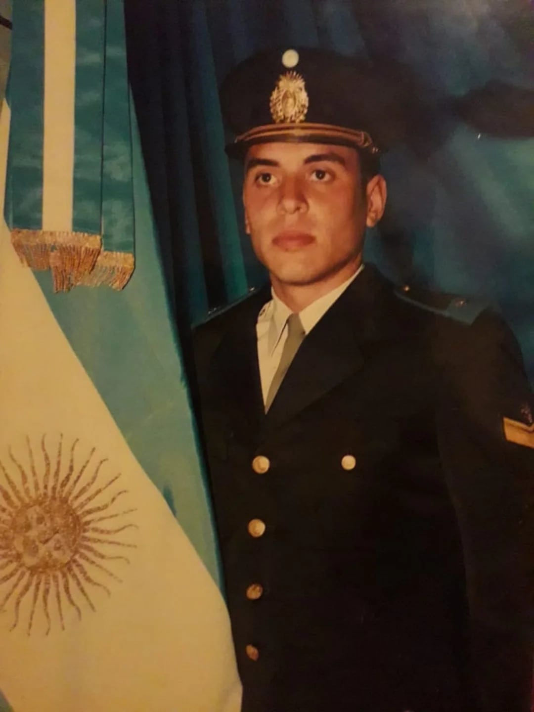 Se trata de un ex comisario de la Policía Bonaerense, que se dio de baja tras 27 años de servicio