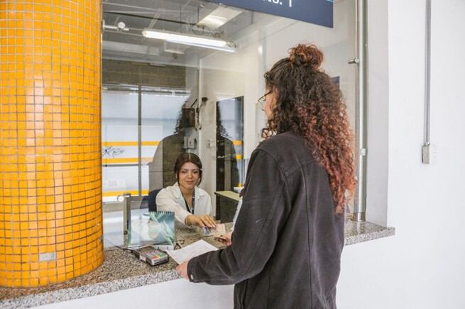 Todos los trámites de comparendos y descuentos en Bogotá son gratuitos, digitales y no requieren intermediarios para su gestión - crédito Secretaría de Movilidad