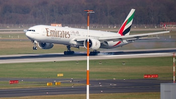 Emirates operará unos 100 vuelos