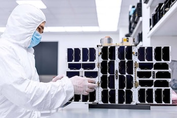 Las señales GPS pierden intensidad lejos de la Tierra, por eso FALCON plantea una opción para naves que viajen hacia la Luna y Marte (NASA)
