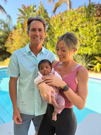 Steven Mills y Tiffany Score descubrieron tras el nacimiento de Shea Score Mills que la bebé no tenía vínculo genético con ellos
