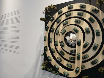 Leon Ferrari la obra Destellos en el Museo de la Memoria de Rosario a 50 años del golpe de Estado.