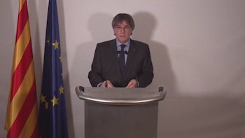 Puigdemont no aclara cuándo volverá a España y celebra el fin de la orden de detención como “una clara derrota del Estado español y de Pedro Sánchez”
