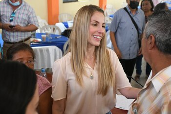 La presidenta municipal Patricia Lobeira