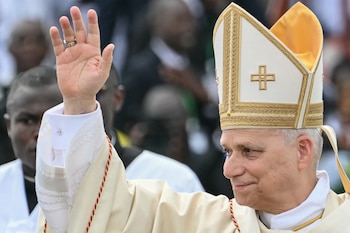 El papa León XIV ofició una multitudinaria misa en Camerún