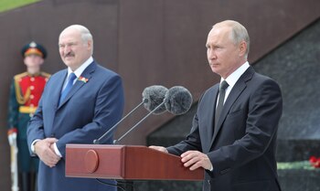 Putin y Lukashenko en una