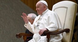 El papa Francisco pasó una “noche tranquila” tras difundir su primer mensaje de audio desde el hospital