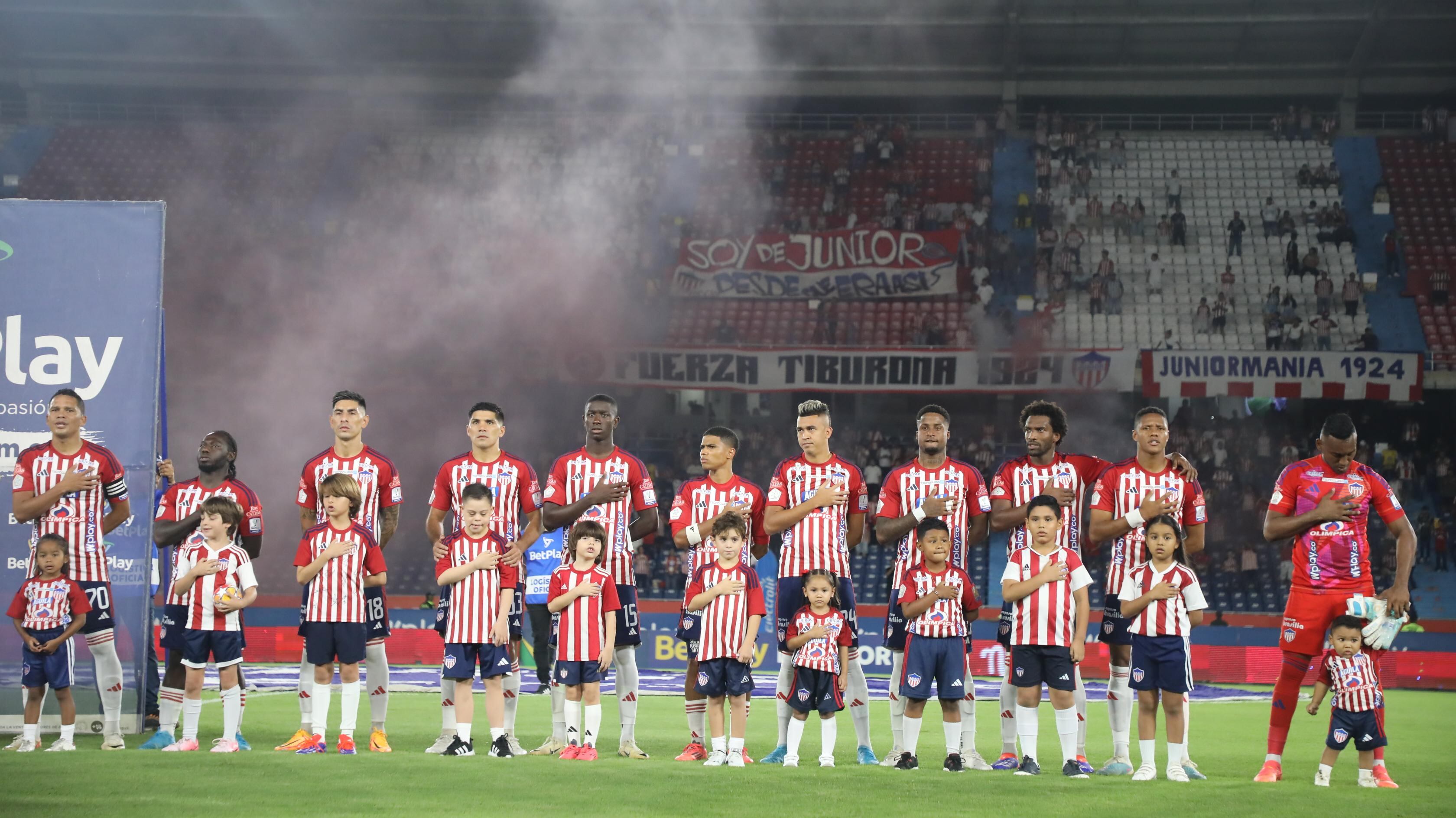 Junior de Barranquilla le quiere apostar nuevamente a armar una nómina llena de figuras para 2025, cuando jugará la Copa Sudamericana - crédito Colprensa