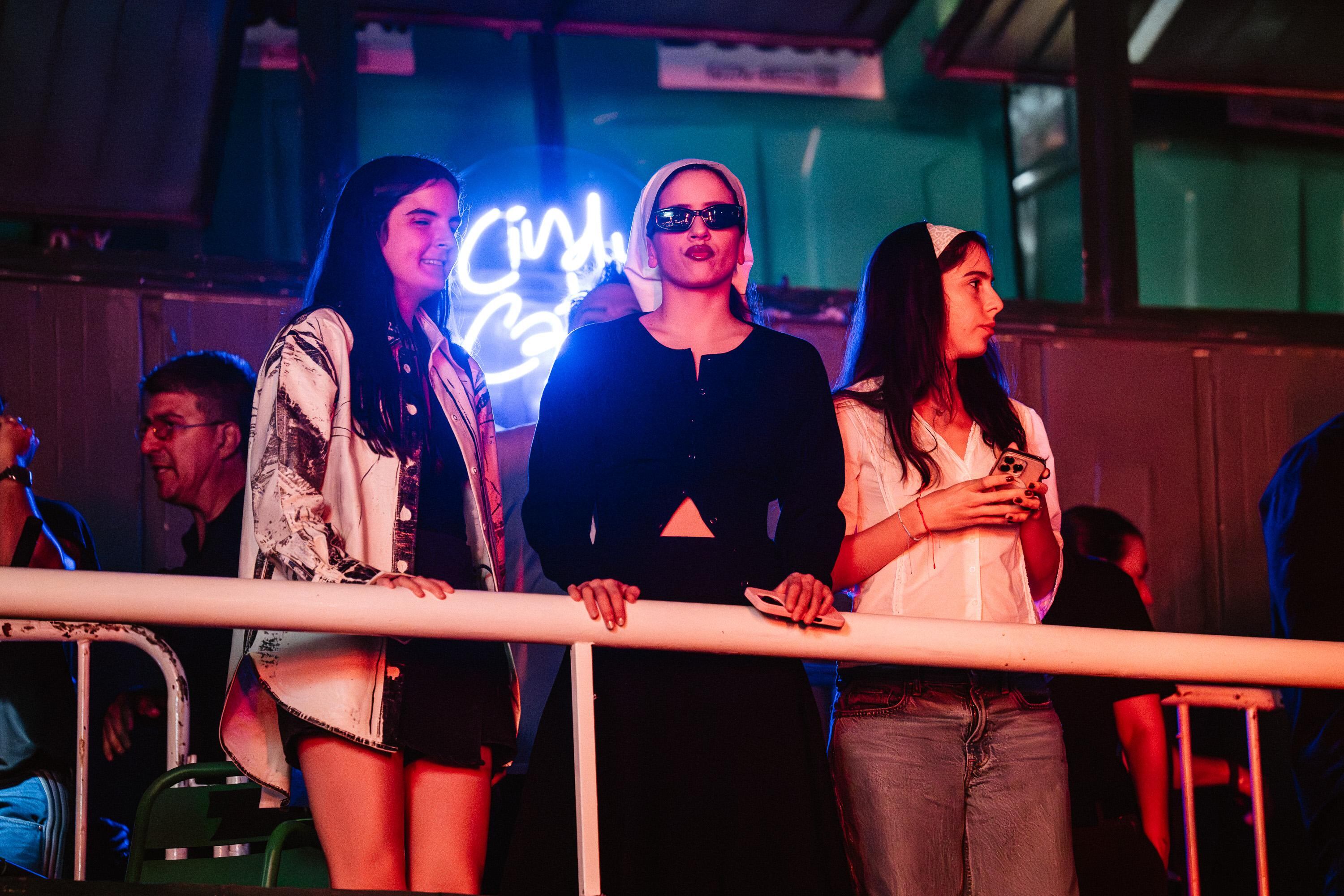 Rosalía llegó a Buenos Aires y asistió al show de Cindy Cats en Ferro