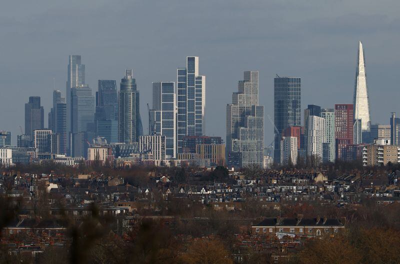 Unos 30.000 individuos con patrimonios millonarios cambiaron de residencia en apenas una década, provocando un desequilibrio en la estructura impositiva del país (REUTERS/Toby Melville)