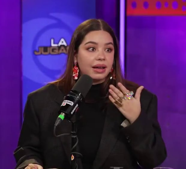 “Es muy torpe. Se cae todo el tiempo, se tropieza. No sé qué le pasa”, contó Anna, luego de tranquilizarse por el accidente de su madre Andrea del Boca (La jugada, Streams Telefe)