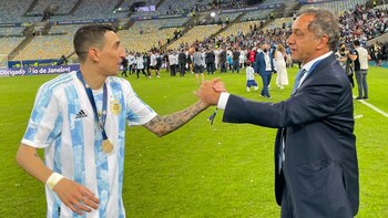 Daniel Scioli con la Selección en el Maracaná