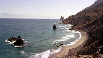 Canarias, Baleares y Dubái, destinos