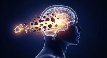 Silueta de perfil con cerebro semitransparente que muestra fragmentos oscuros que se transforman en formas luminosas y suaves, sobre fondo oscuro.