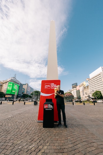 O troféu no Obelisco,