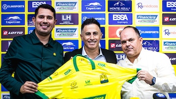 Atlético Bucaramanga confirmó el reemplazo de Leonel Álvarez: Pablo Peirano vuelve al fútbol colombiano