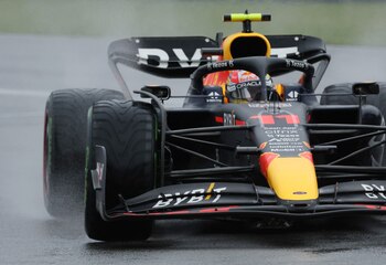 Checo Pérez arrancó desde la