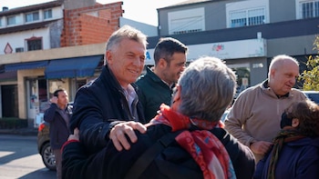 Mauricio Macri recorrió Ituzaingó con Gastón Di Castelnuovo y Hernán Lombardi
