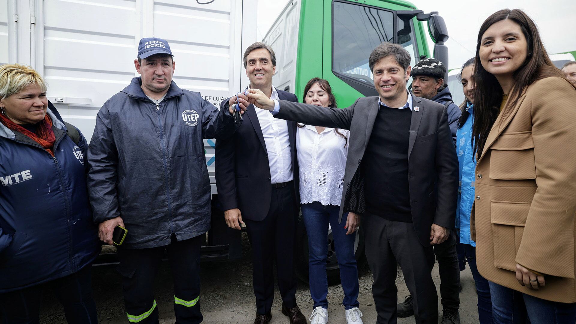 El intendente Leonardo Boto (centro) fue requerido para ser indagado en tres oportunidades por la fiscalía. El magistrado a cargo de la causa por el volcado de residuos tóxicos en el basural de Luján, rechazó cada una de las solicitudes