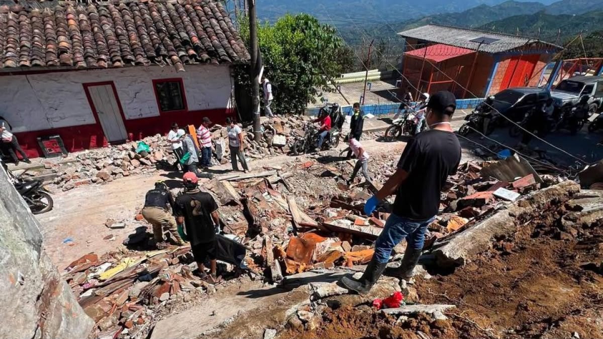 La administración de Belalcázar, Caldas, busca materiales para reparar viviendas afectadas y convocó a los colombianos a visitar el municipio caldense, donde el terremoto dejó daños en hogares, comercios y escuelas - crédito suministrada a Infobae