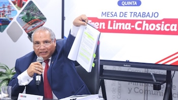 Ministro de Transportes y Comunicaciones,